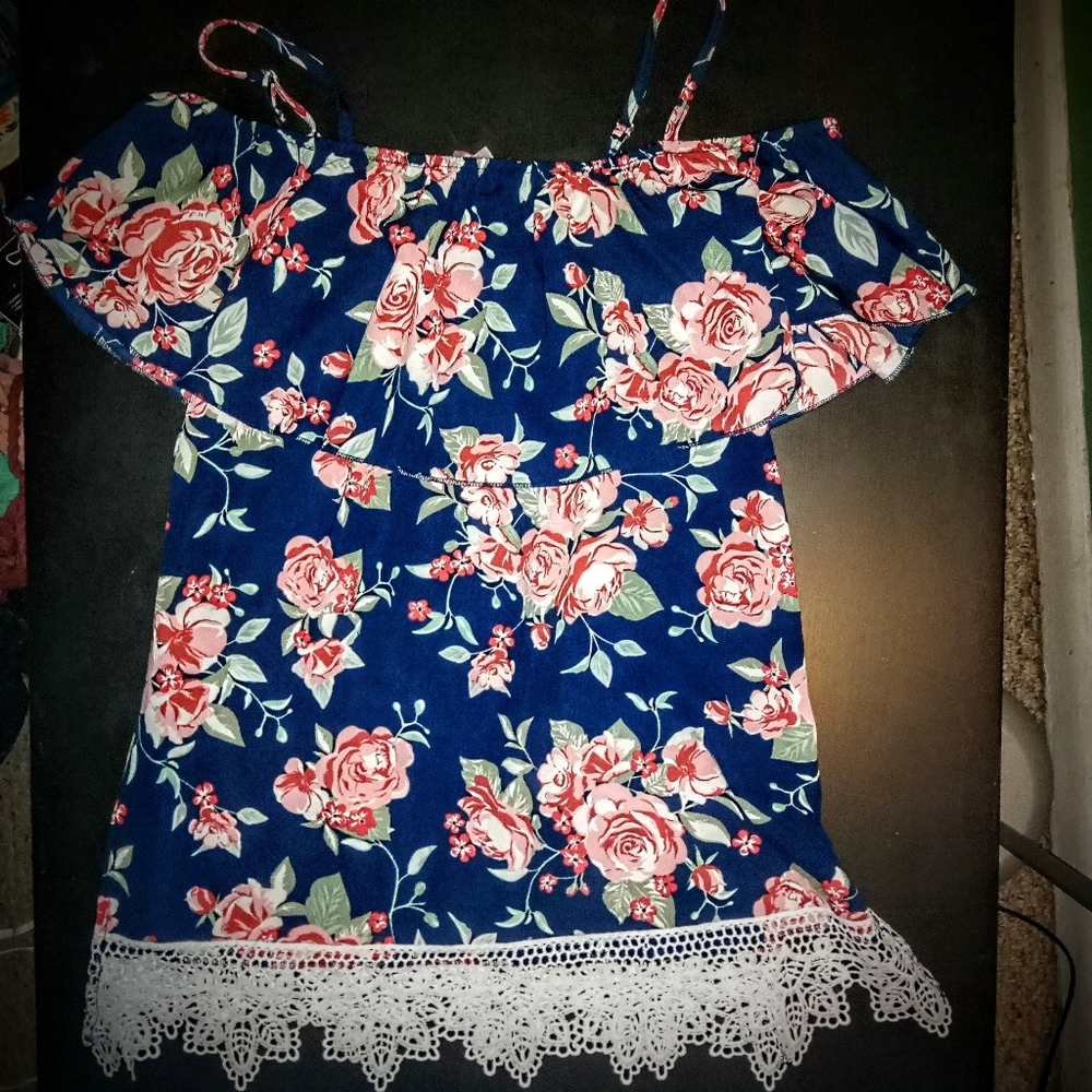NWOT!!! Junior's XS Navy with Floral Print Blouse!